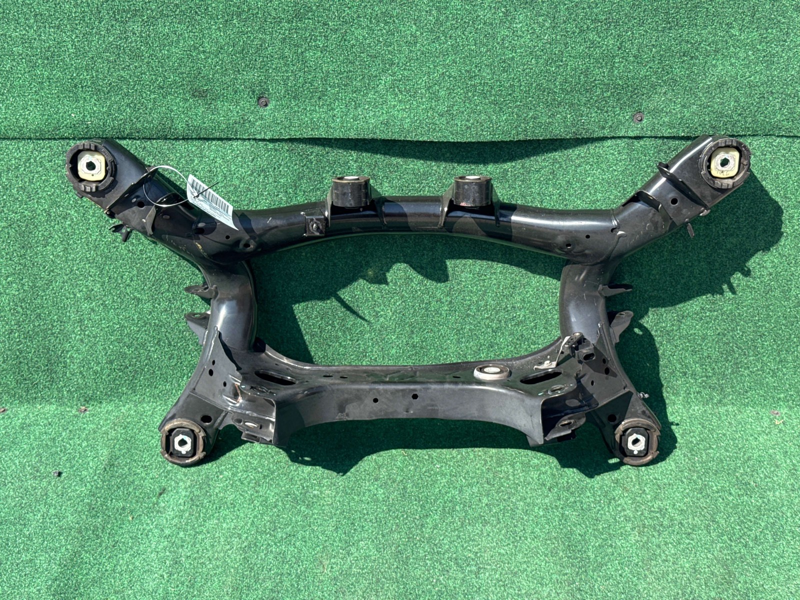 2019-2023 Bmw 330i Rear Crossmember Axle Carrier Oem 33316876541