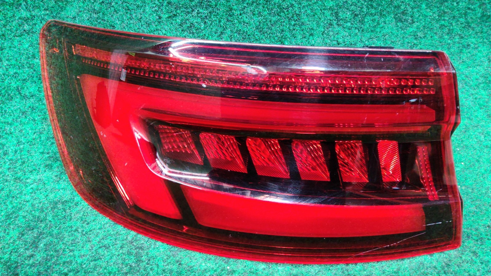 18-24 Audi S4 Rear Left Tail Light Assembly Quarter Panel Mounted OEM 8W5945091F