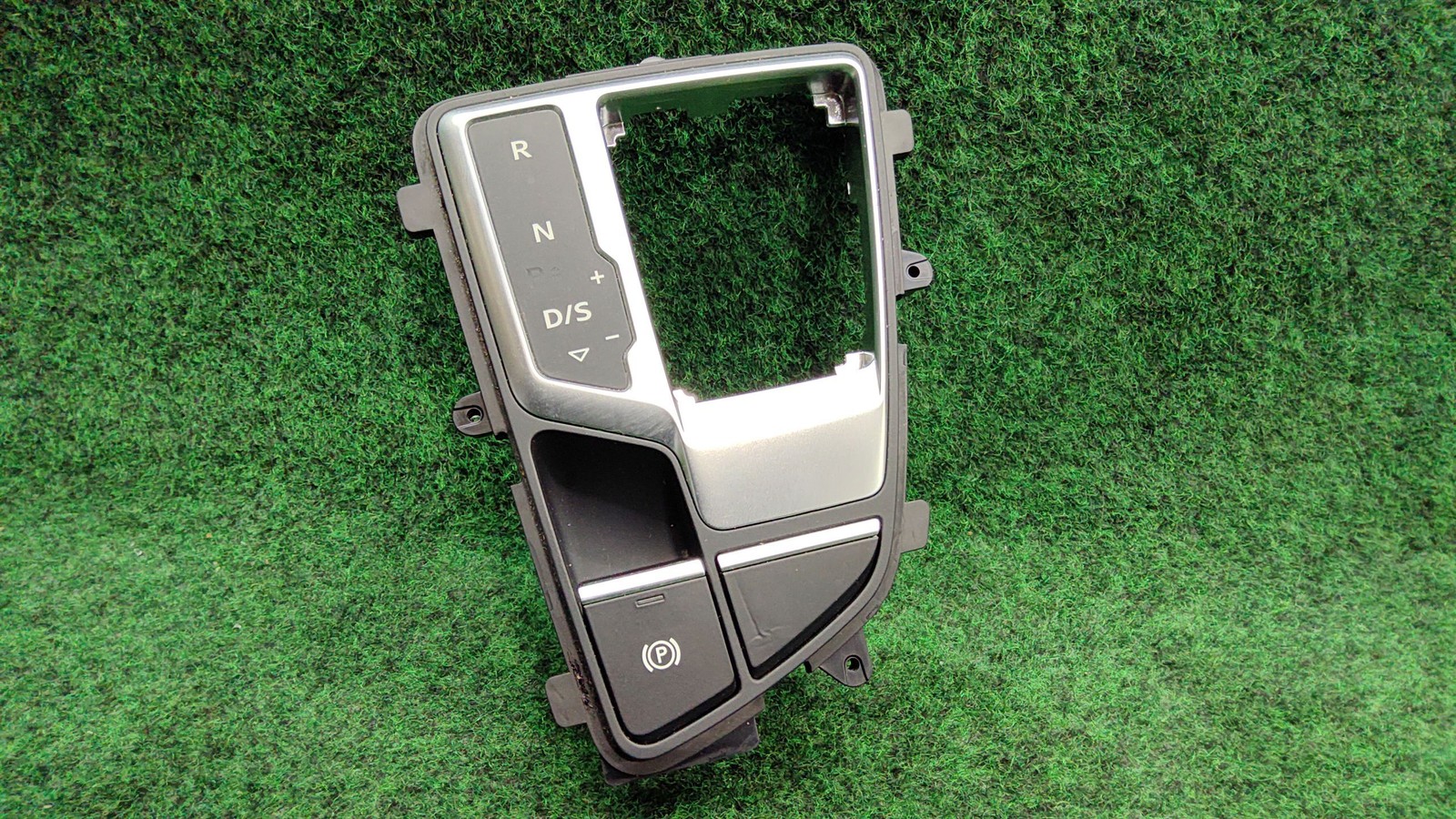 2017-2019 Audi A4 Center Console Parking Switch Trim Oem 8w1713111c / 4m1927225a