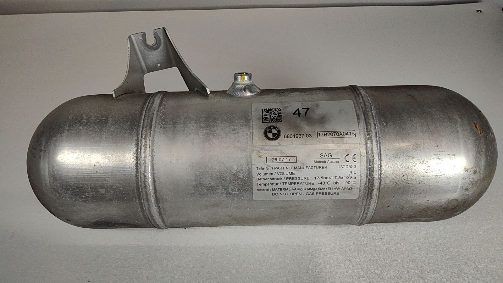 2016-2022 BMW 740i Suspension Self-Leveling Unit Accumulator OEM 37206861937