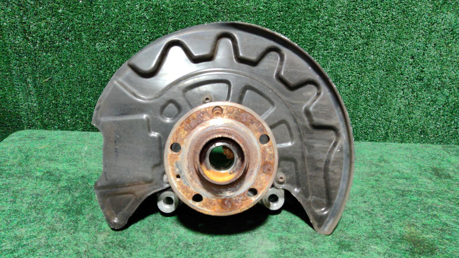 2015-2020 Audi A3 Front Right Spindle Knuckle Housing Oem 5q0407254a 5wa407621a