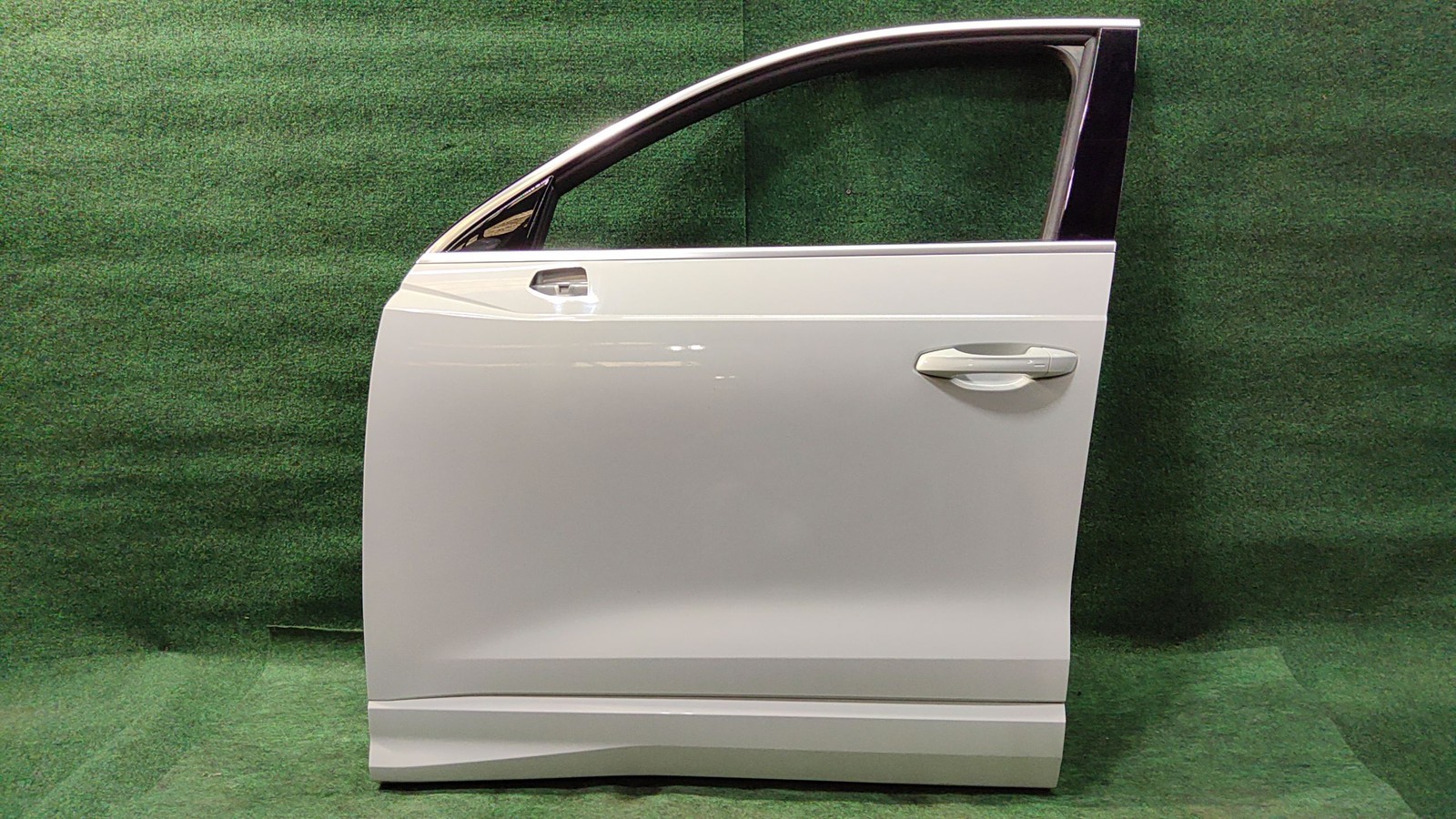 2019-2025 Audi Q3 Front Left Door Glacier White 2y2y Oem 83a831051d