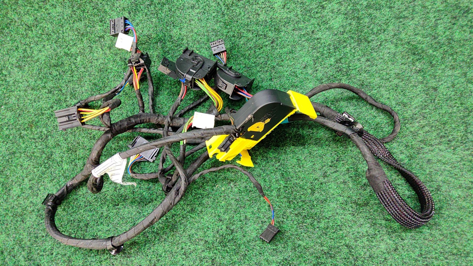 2016-2022 Bmw X1 Front Left Driver Seat Wiring Harness W/memory Oem 61129384571