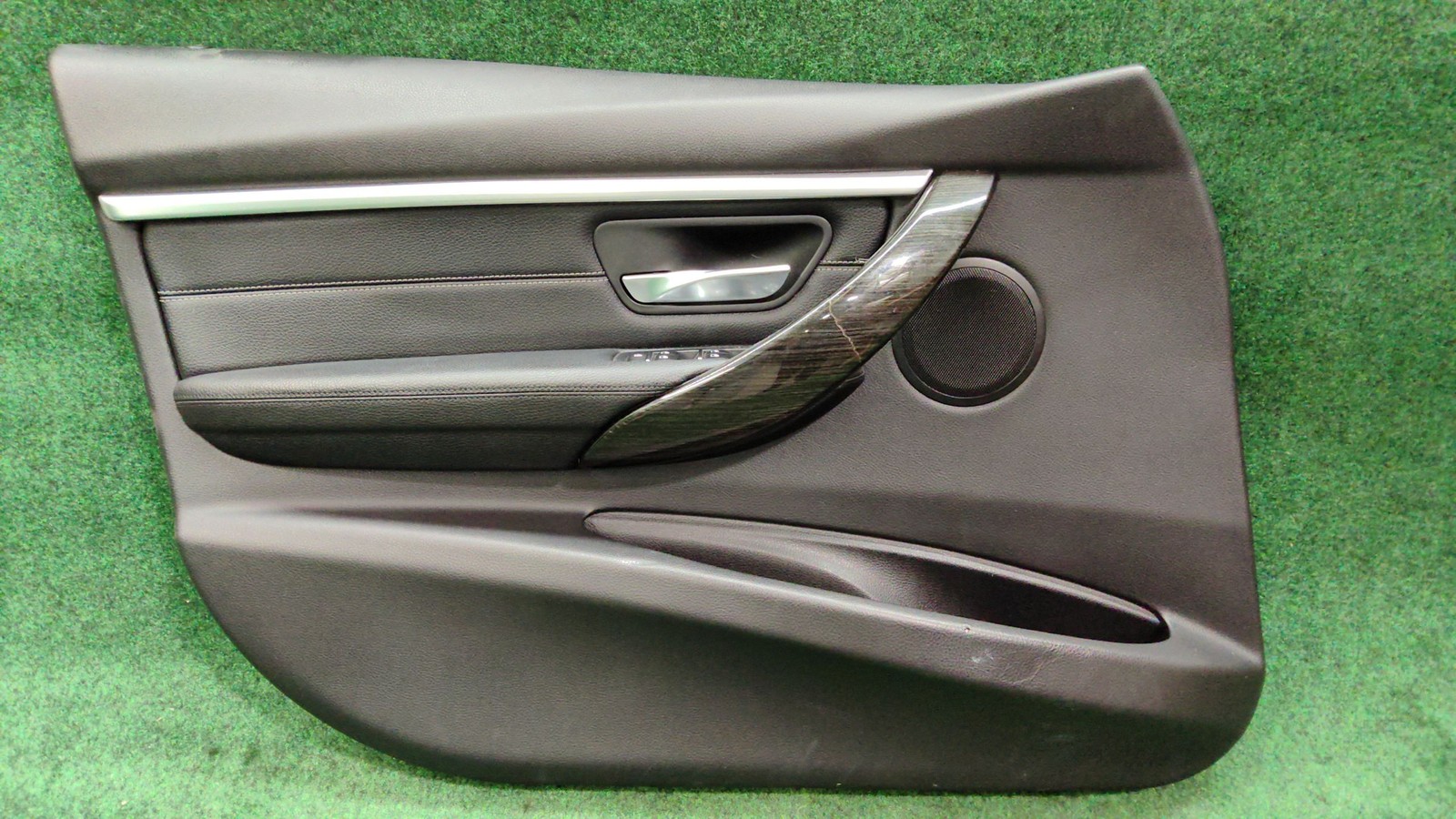 2012-2019 BMW 330I Front Left Side Door Trim Panel  OEM 51417279193 51417436531