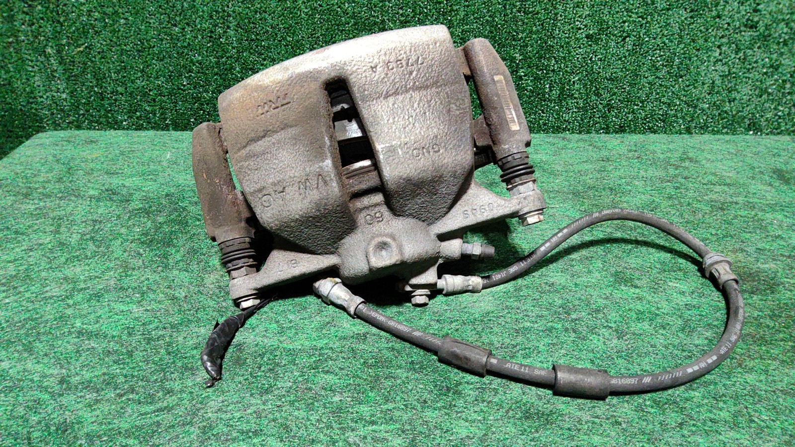 2015-2020 Audi A3 Quattro Front Right Caliper Housing Assembly Oem 3q0615424a