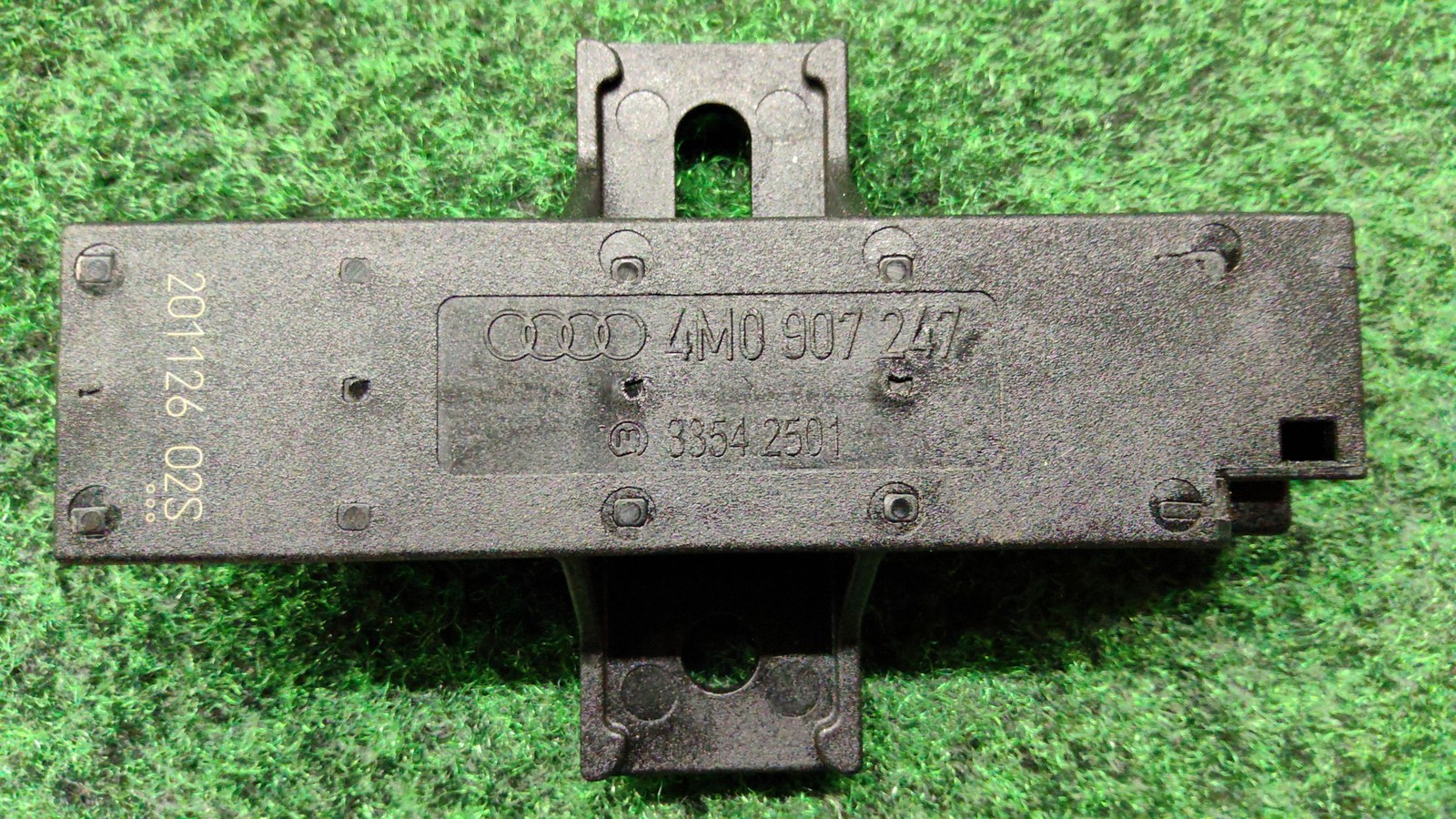 2018-2025 Audi A4 Quattro Left Keyless Entry Antenna Oem 4m0907247