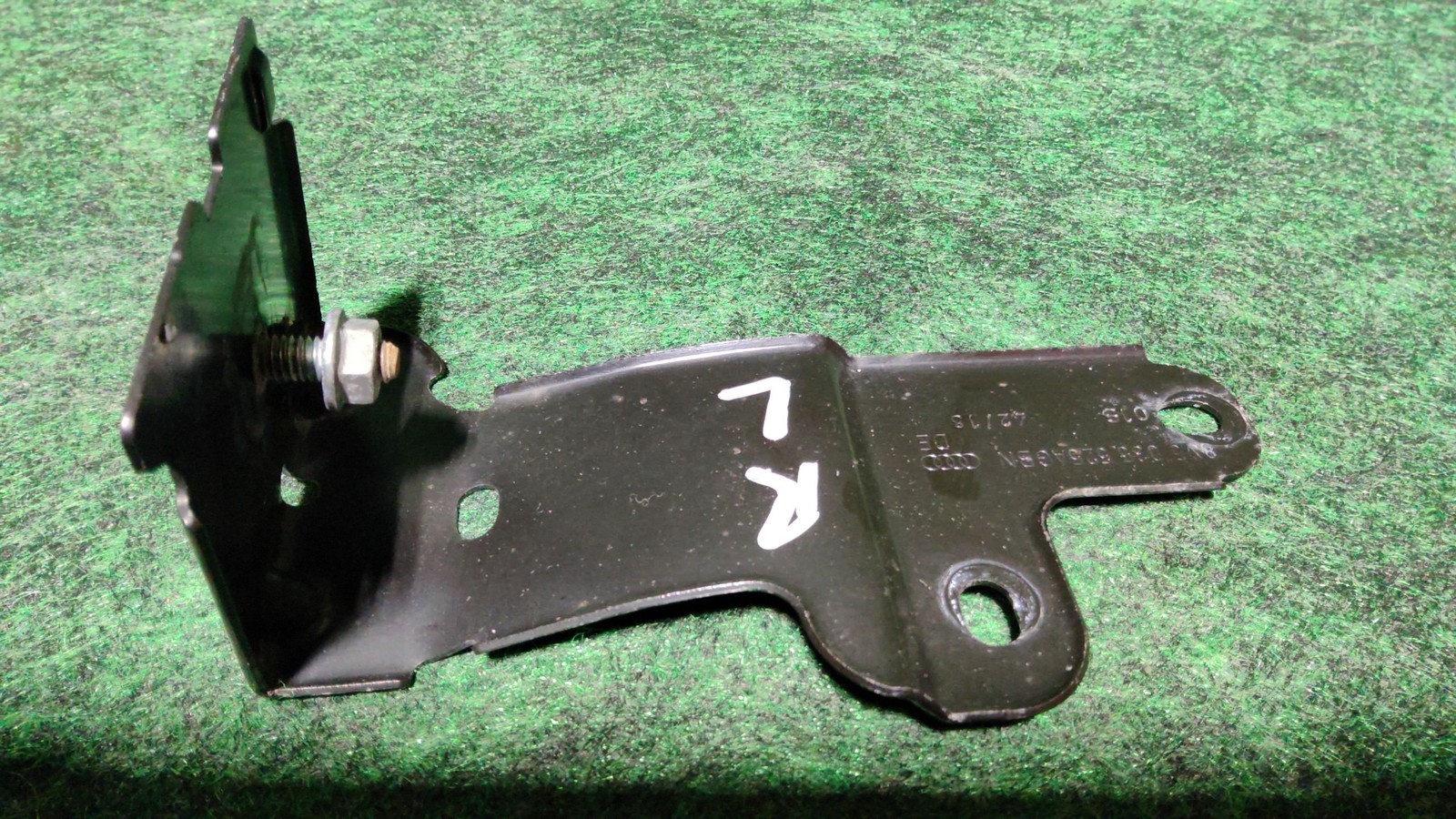 2015-2020 Audi A3 Quattro Rear Left Bumper Bracket Oem 8v5035525a