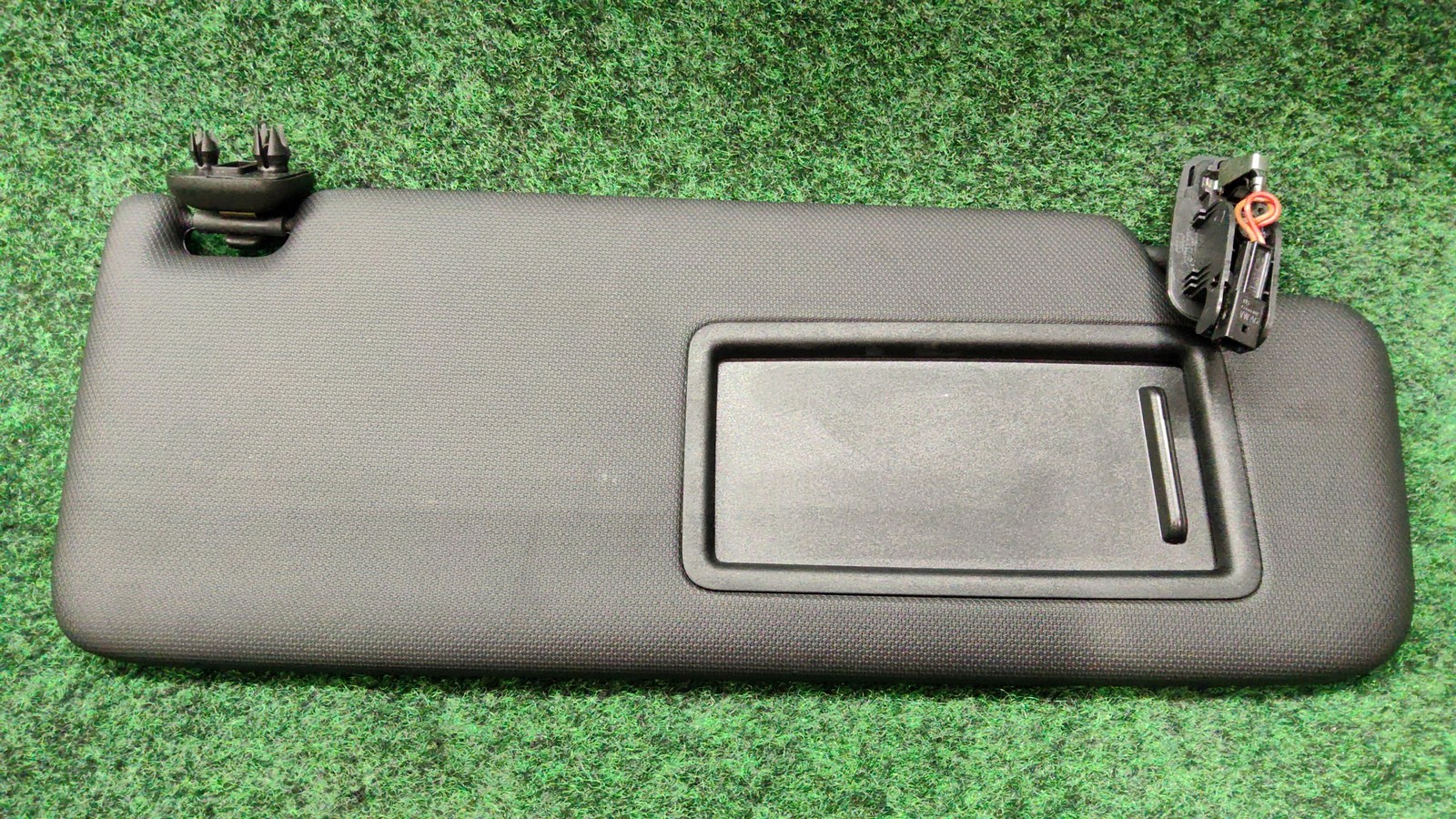 2021-2024 Audi Q5 Right Sun Visor Black Oem 8w0857552am Original