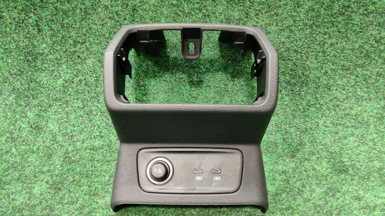 2019-2025 Audi Q3 Vent Cover Center Console Oem 83a864376c 83a863324