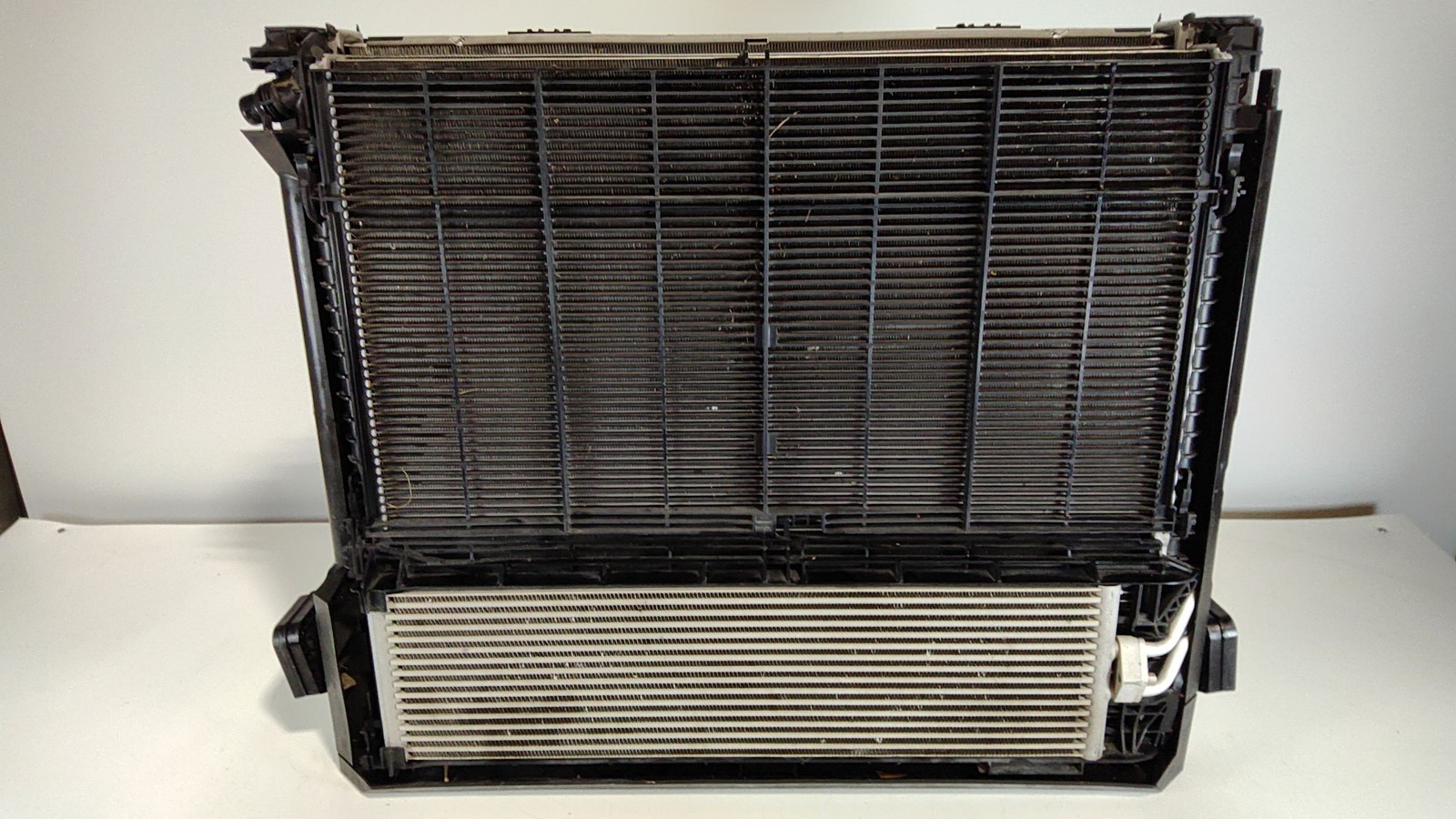 2018-2024 BMW X3 2.0 Radiator Cooling & Fan Assembly OEM 17428487641 17118642743