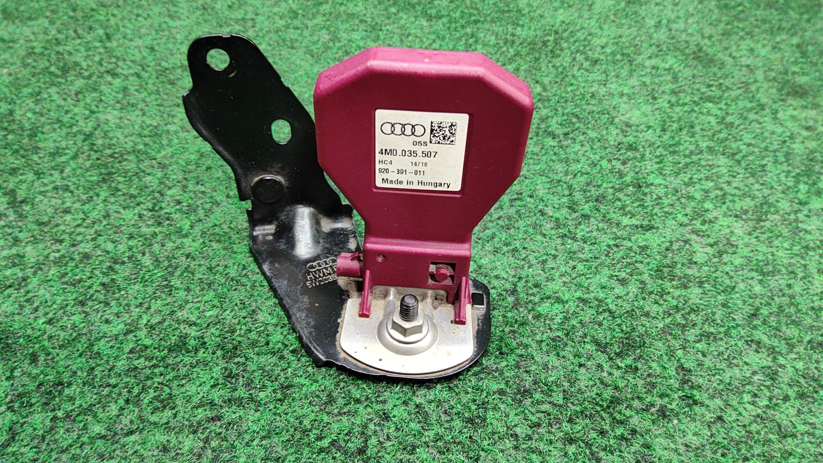 2017-2019 Audi A4 Quattro Telephone Aerial Antenna Oem 4m0035507