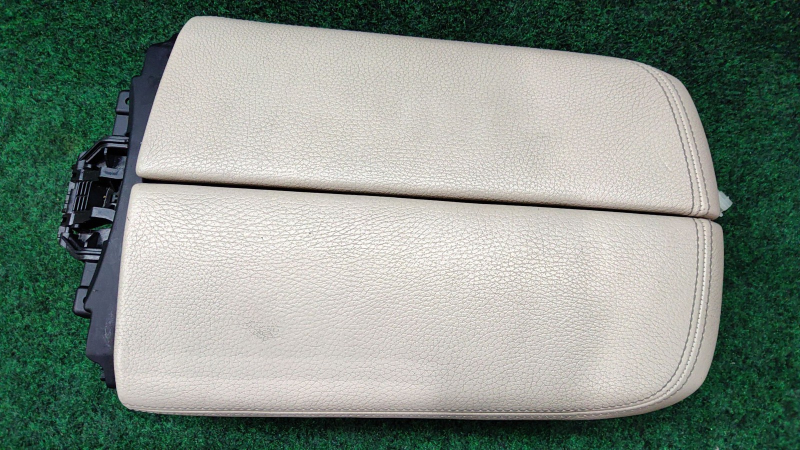 2016-2022 BMW 740i Front Center Console Armrest OEM 51166993225