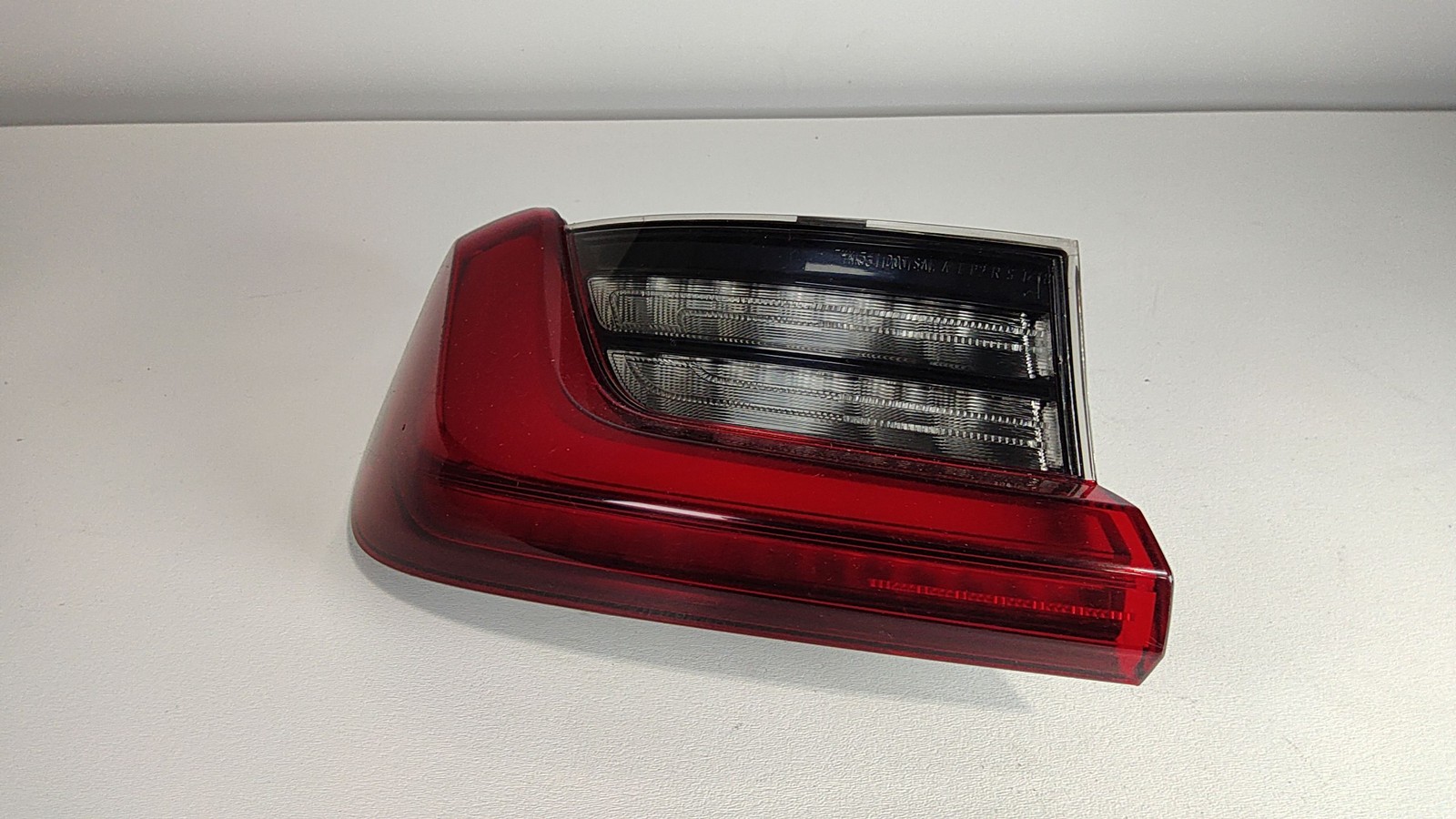 2019-2025 Bmw 330i Rear Left Lh Quarter Panel Tail Light Oem 63215a3bc67 Origin
