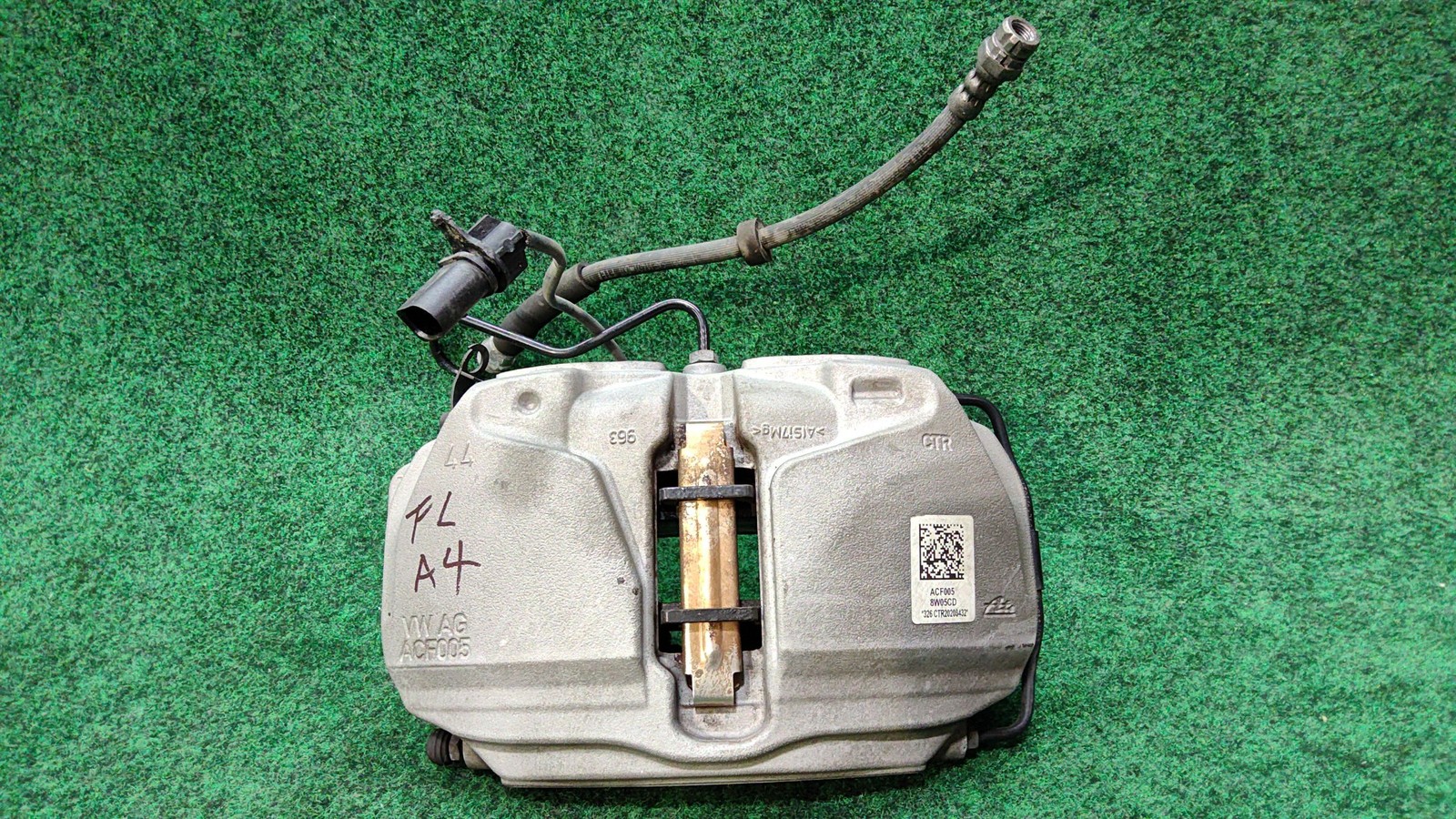 2017-2021 Audi A4 Front Left Disc Brake Caliper Oem 8w0615107c