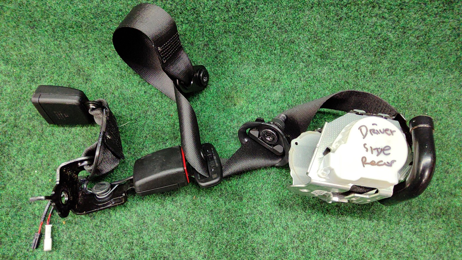 2020-2023 BMW X6 M50i G06 AWD Rear Left Seat Belt OEM 72118092005