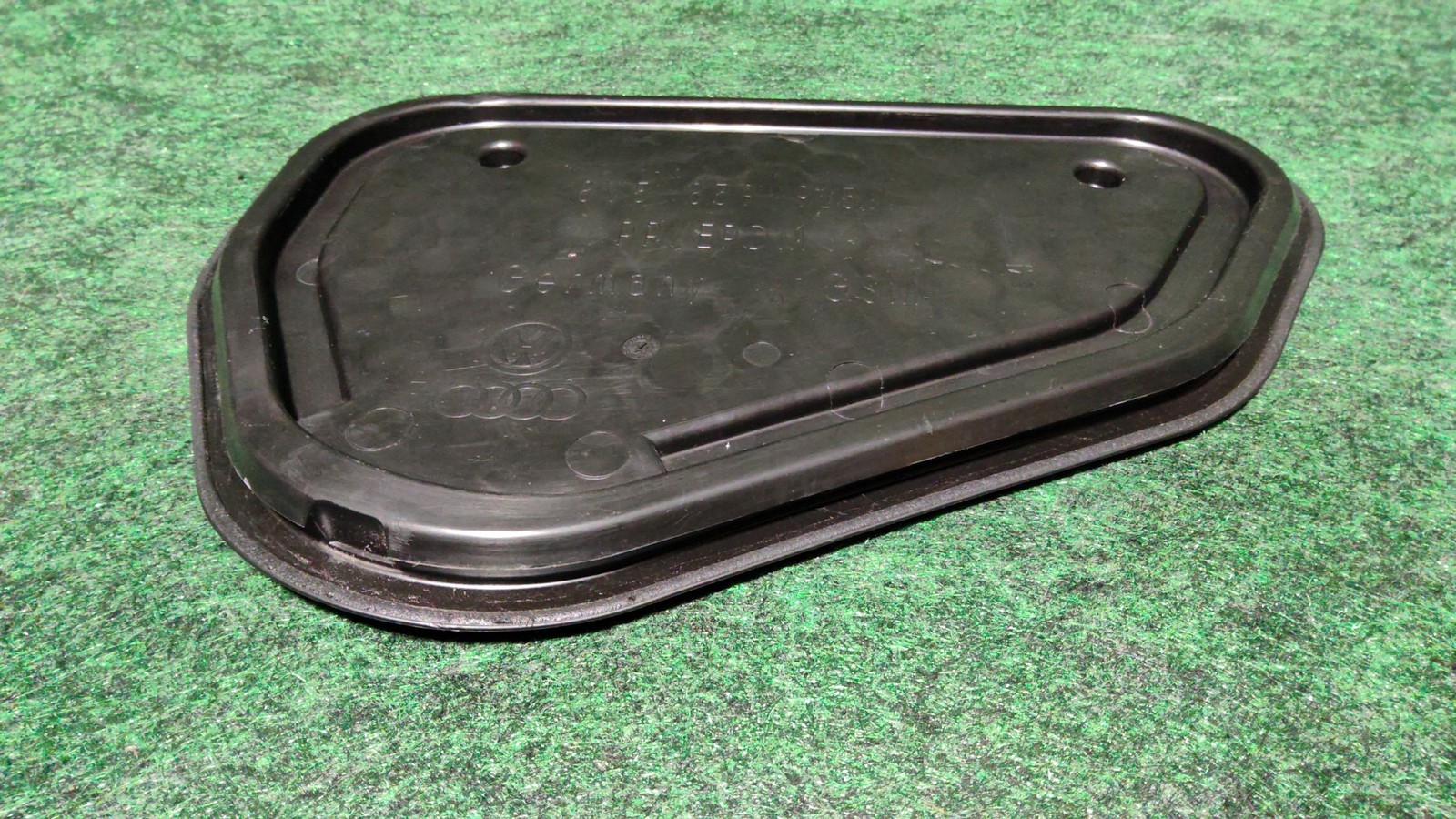 2015-2020 Audi A3 Quattro Rear Door Left Inner Cover Panel Oem 8v5839915