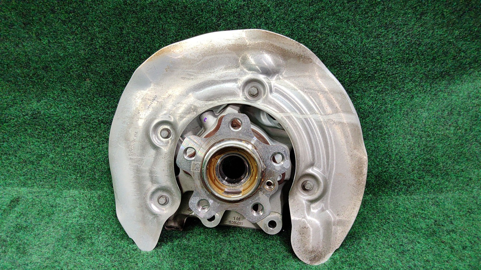 2018-2024 BMW X3 Rear Left Driver Side Spindle Knuckle & Hub OEM 33306871027