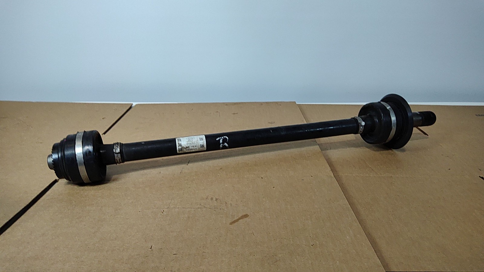 2019-2023 BMW X5 40i xDrive Rear Right Axle Shaft OEM 33208689574