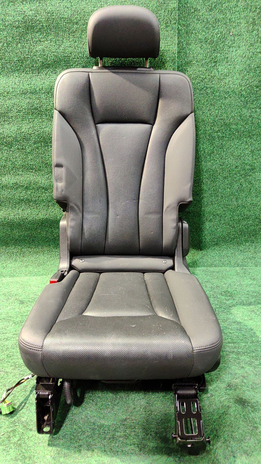 2020-2023 Audi Q7 Rear Left LH Back Seat 2rd Row Color Black/FZ OEM