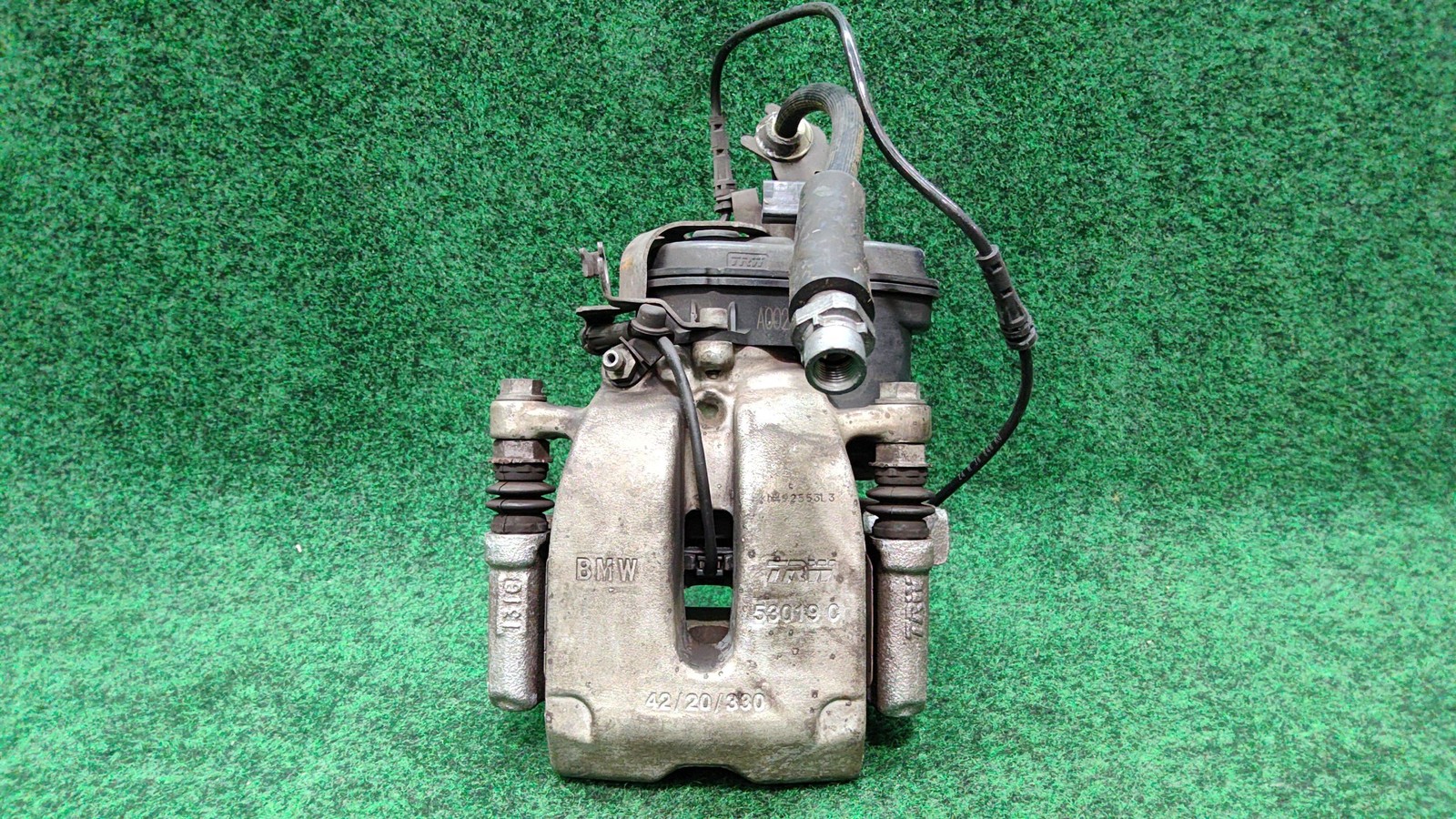 2018-2024 Bmw X3 Rear Right Caliper Housing Oem 34216870576