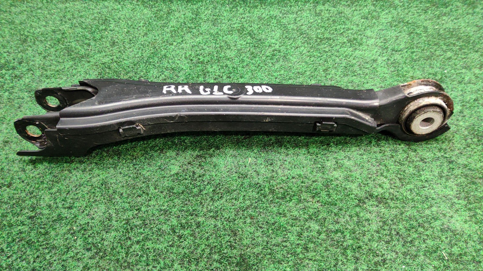 2016-2022 Mercedes Glc 300 Right Rear Trailing Lower Control Arm Oem A2053506303
