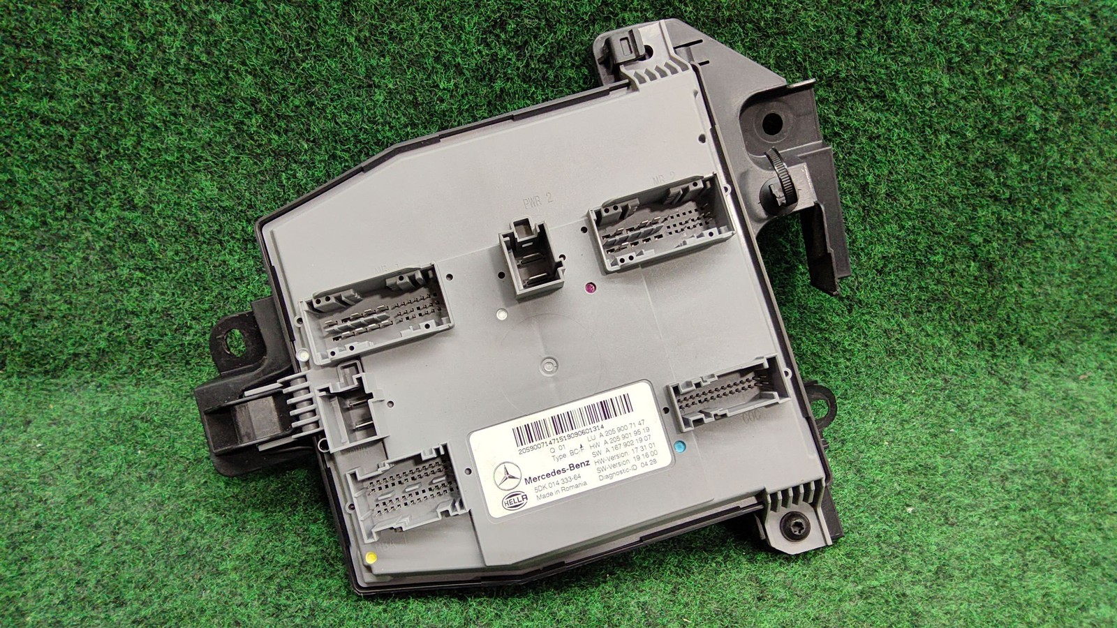 2016-2022 Mercedes Glc 300 Front Signal Control Unit Oem A2059008543 A2059007147