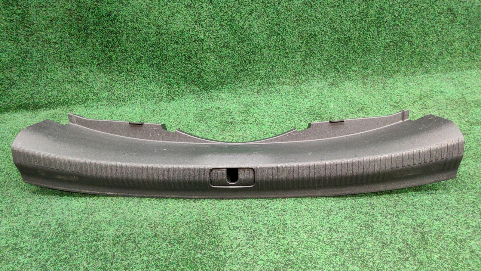 2017-2019 Audi A4 Quattro Trunk Cross Trim Panel Oem 8w5863471b