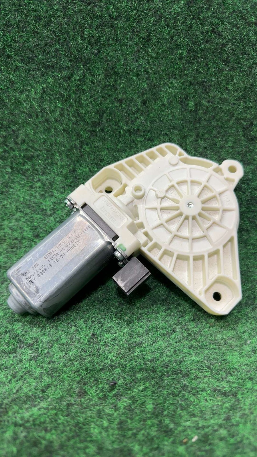 2018-2023 Audi SQ5 Right Window Regulator Motor Oem 80a959811