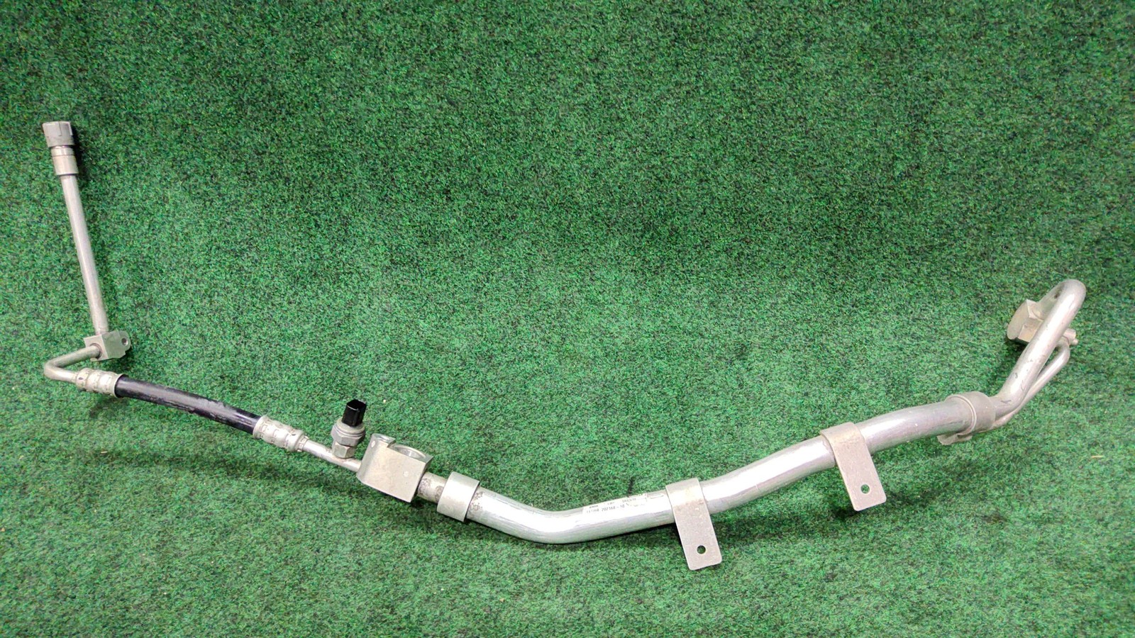 2019-2023 BMW X5 A/C Refrigerant Suction Hose OEM 64539496581