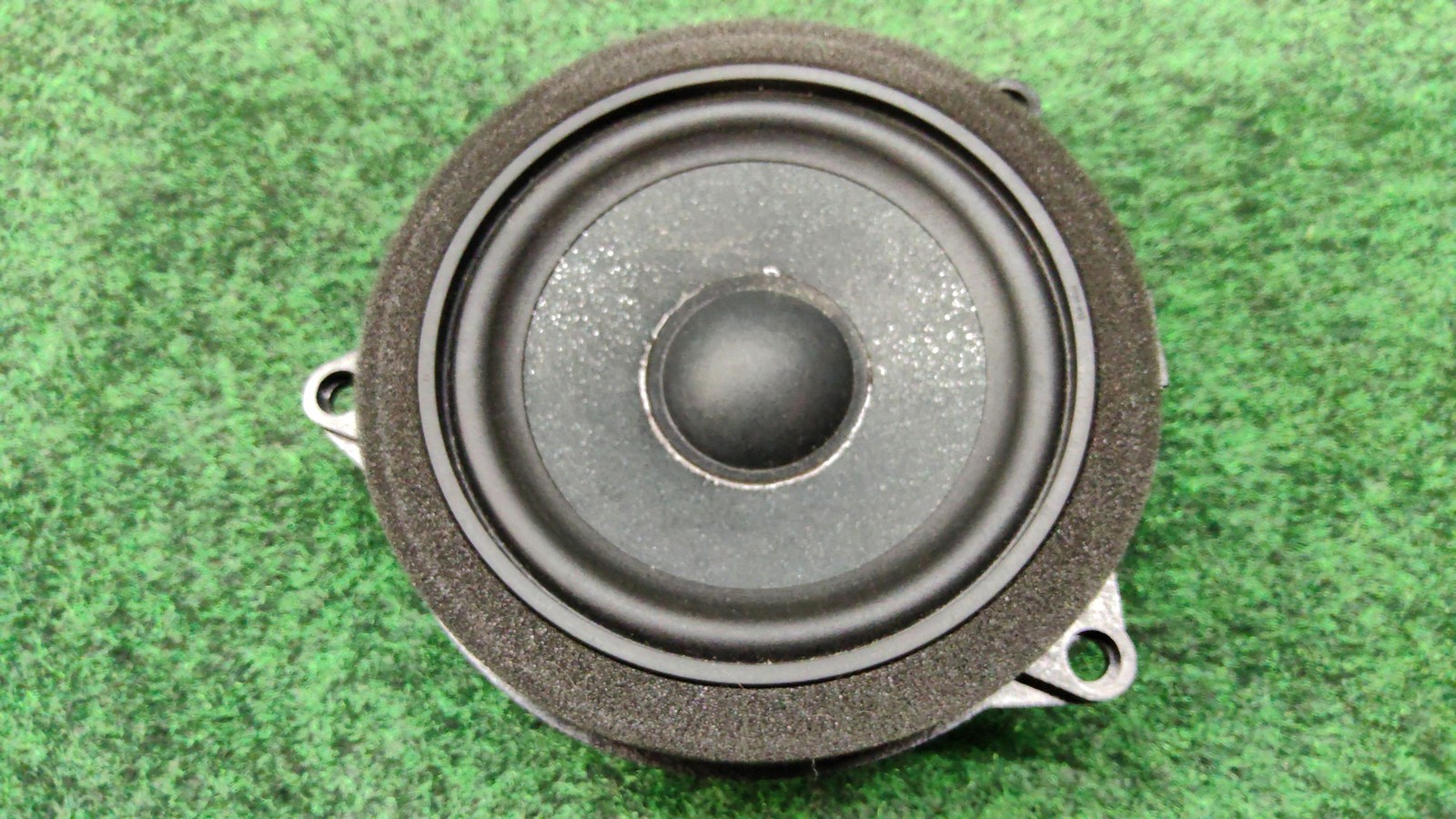 2018-2024 Bmw X3 Front Mid-range Speaker Oem 65136809628