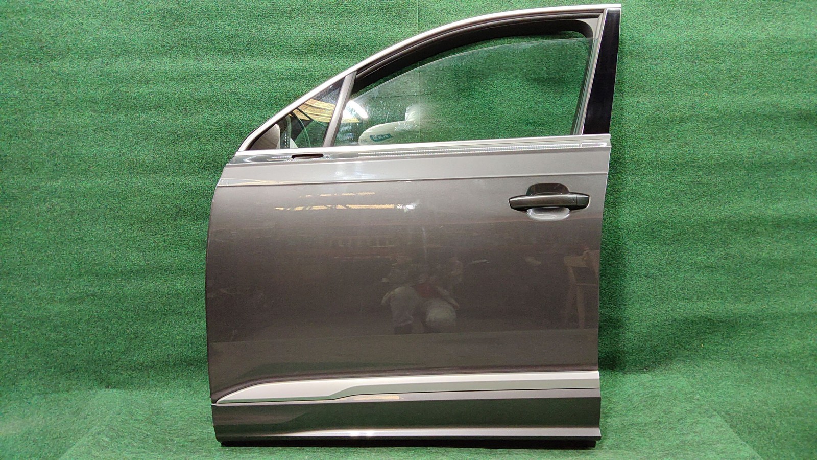 2020-2025 AUDI Q7 Front Left Door Samurai Grey Metallic /3M3M OEM 4M0831051G