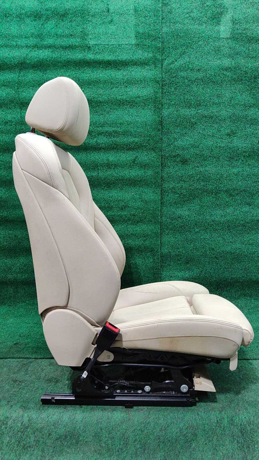 2017-2023 BMW 530i Front Left Driver Seat Leather Canberra Beige OEM 52107363143