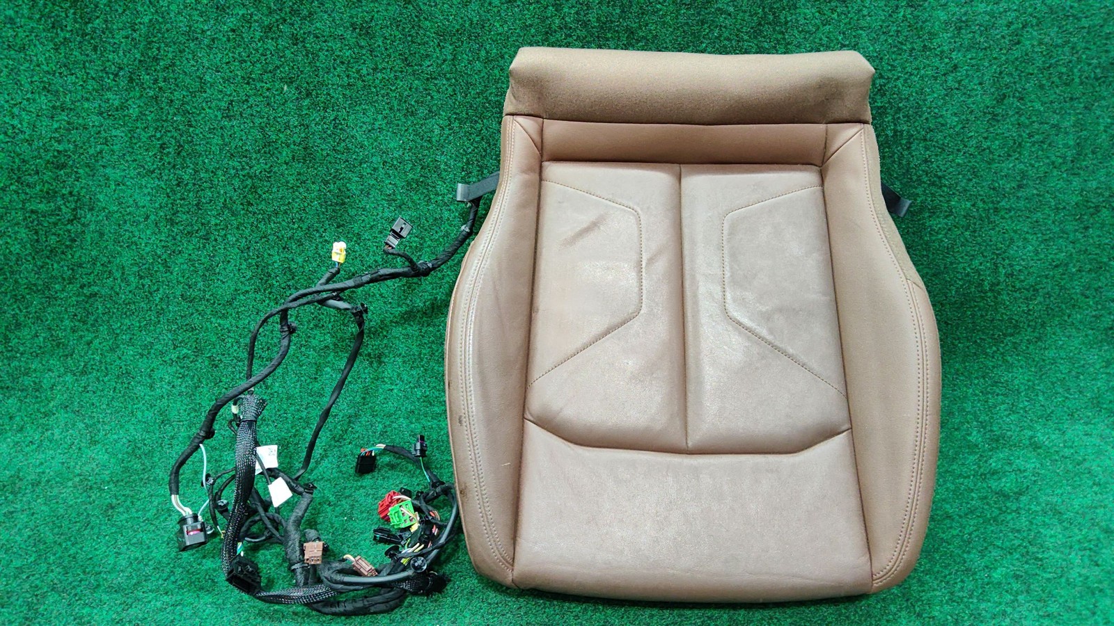 2019-2025 Aidi Q3 Front right Cushion Seat OKAPI BROWN OEM 8S7881516C 83A881406A