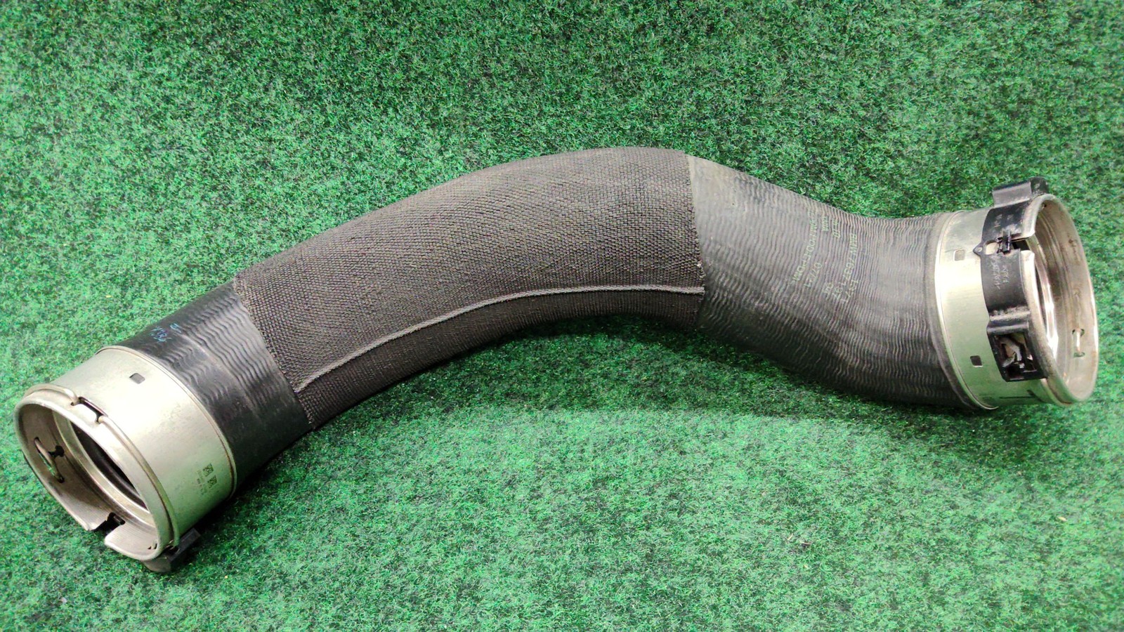 2016-2021 Bmw X1 Charge Air Line Oem 13717637197