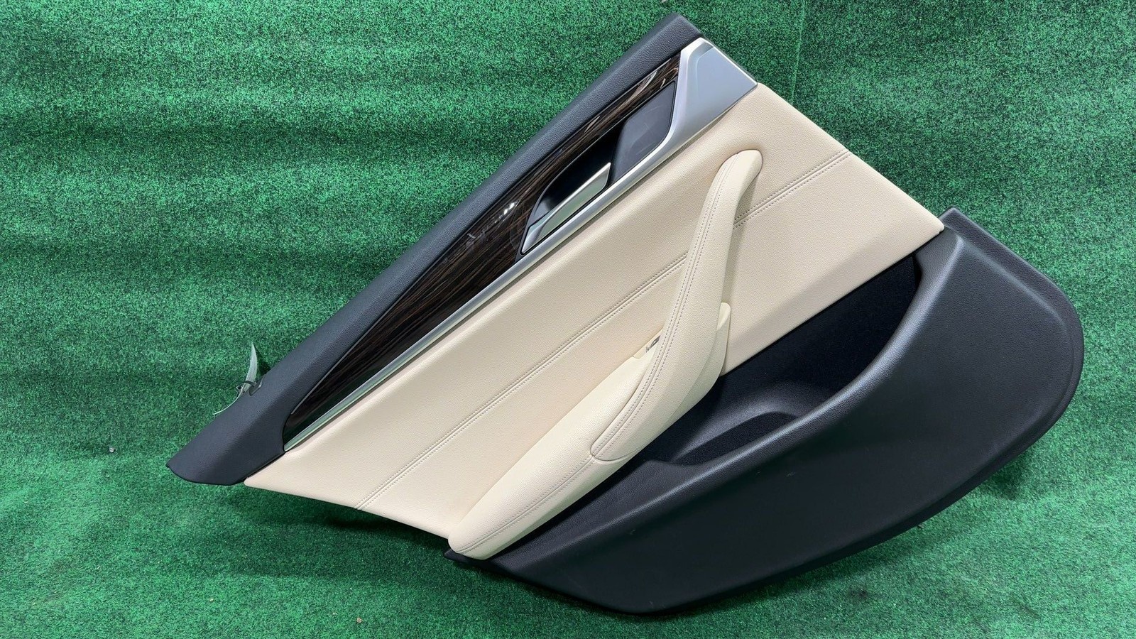 2017-2023 BMW 530i Rear Left Inner Door Trim Panel OEM 51427477095