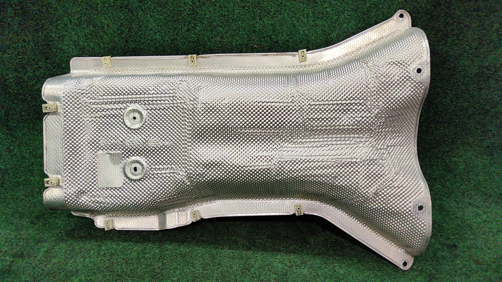 2018-2025 BMW X5 Fuel tank heat insulation OEM 51487424930