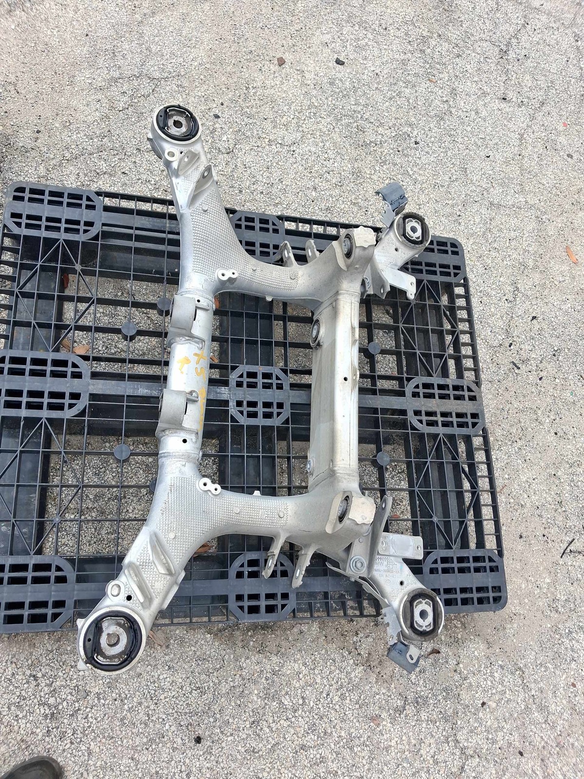 2019-2023 BMW X5 Rear Suspension Subframe Crossmember OEM 33316894149
