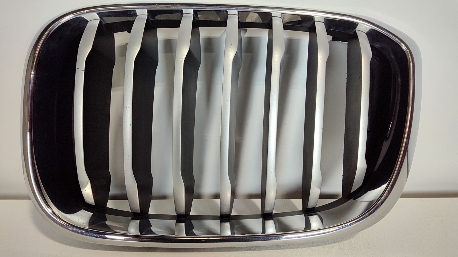2019-2021 BMW X3 Front Left Bumper Upper Chrome Grille OEM 51137464919