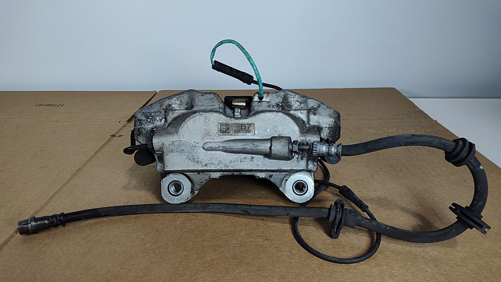 2017-2023 BMW 530I Front Left Caliper 34116871583