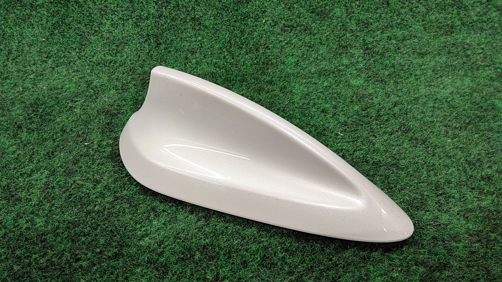 2019-2025 BMW X5 40i Antenna Alpine White 300 OEM 65206826327 65209371345