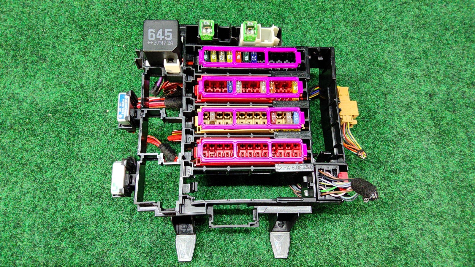 2020-2023 Audi Q7 Fuse Control Module OEM 4M0971845