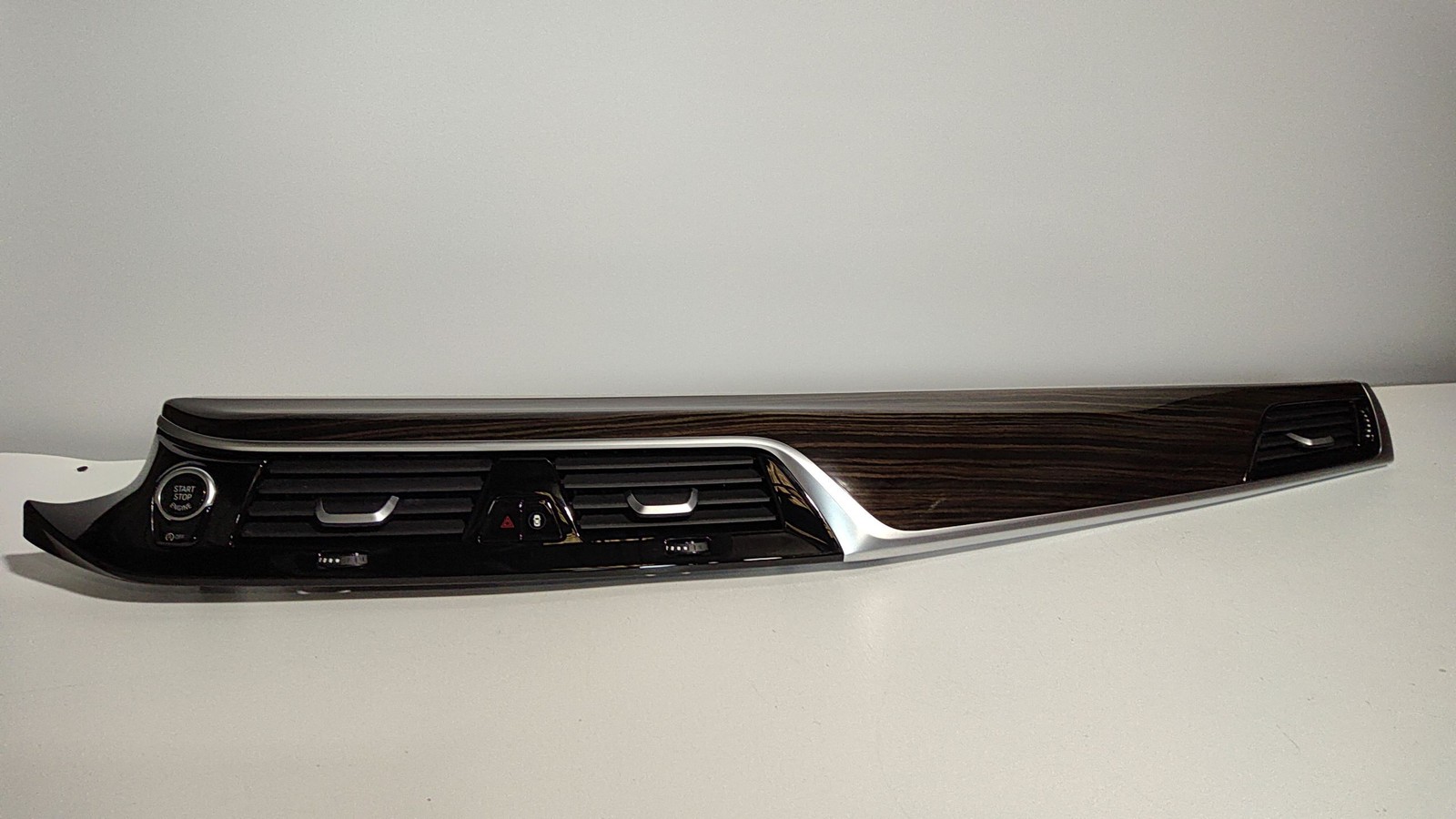 2017-2020 BMW 530i Dashboard A/C Heater Air Vent Grill OEM