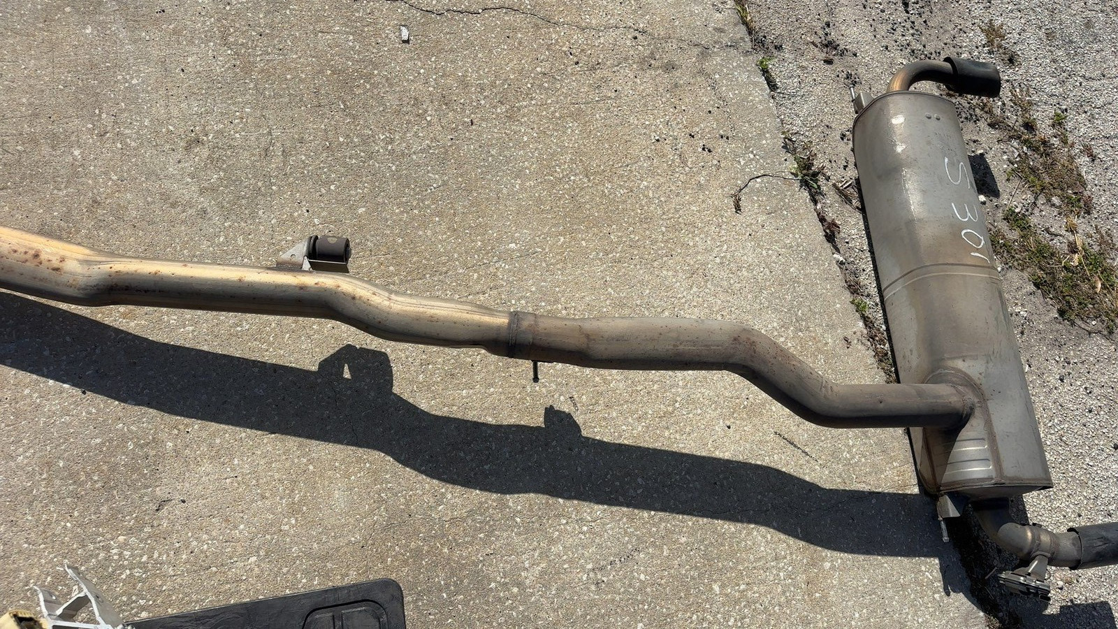 2017-2022 BMW 530i Complete Exhaust Muffler Assembly OEM 18308652317 18308687662