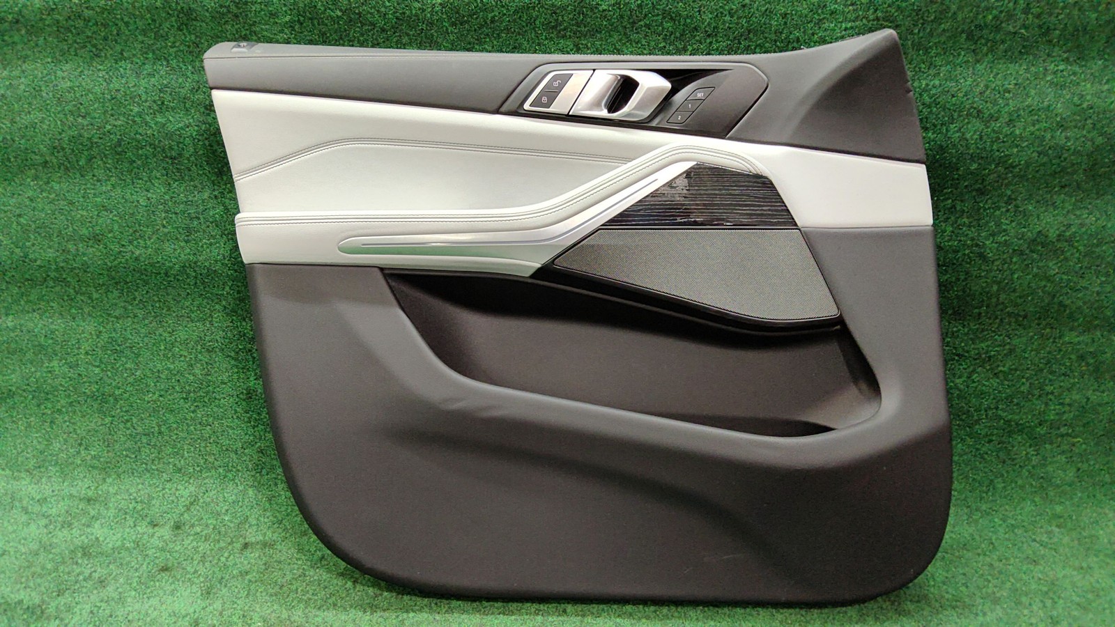 2024-2025 Bmw X5 Front Door Trim Panel Left Lh Merino Leather Oem 51415a83056