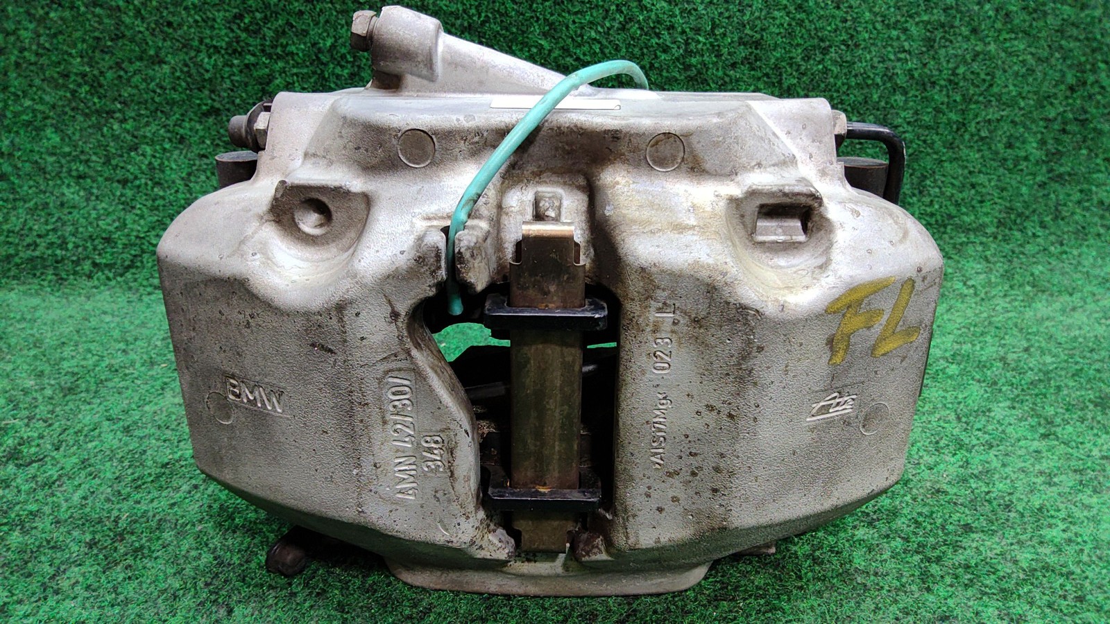2017-2023 BMW 530i Front Left Caliper Housing Assembly OEM 34116883483