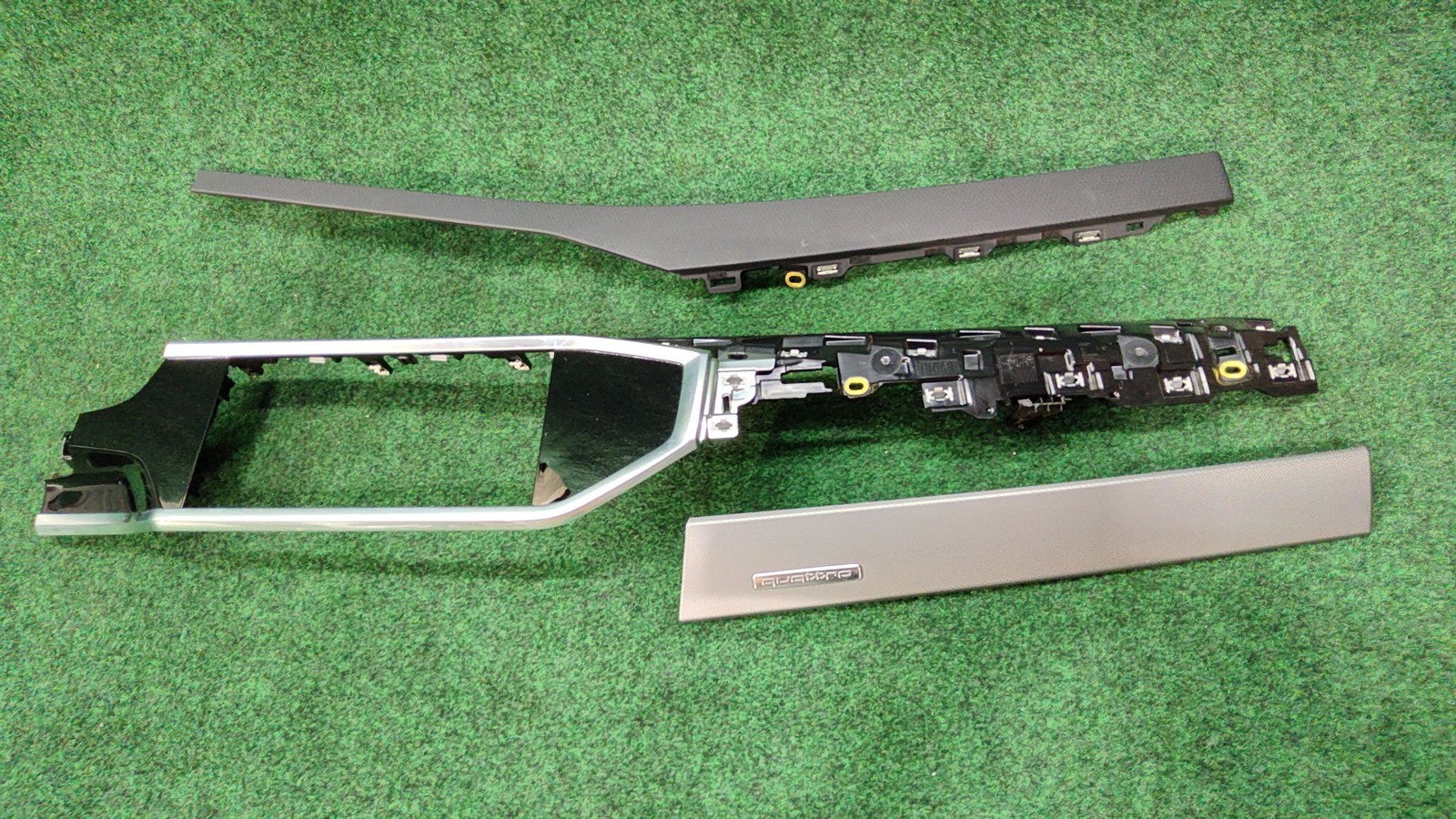 2019-2021 Audi Q3 3x Piece Set Dash Bezel Oem 83b853190a 83b853242