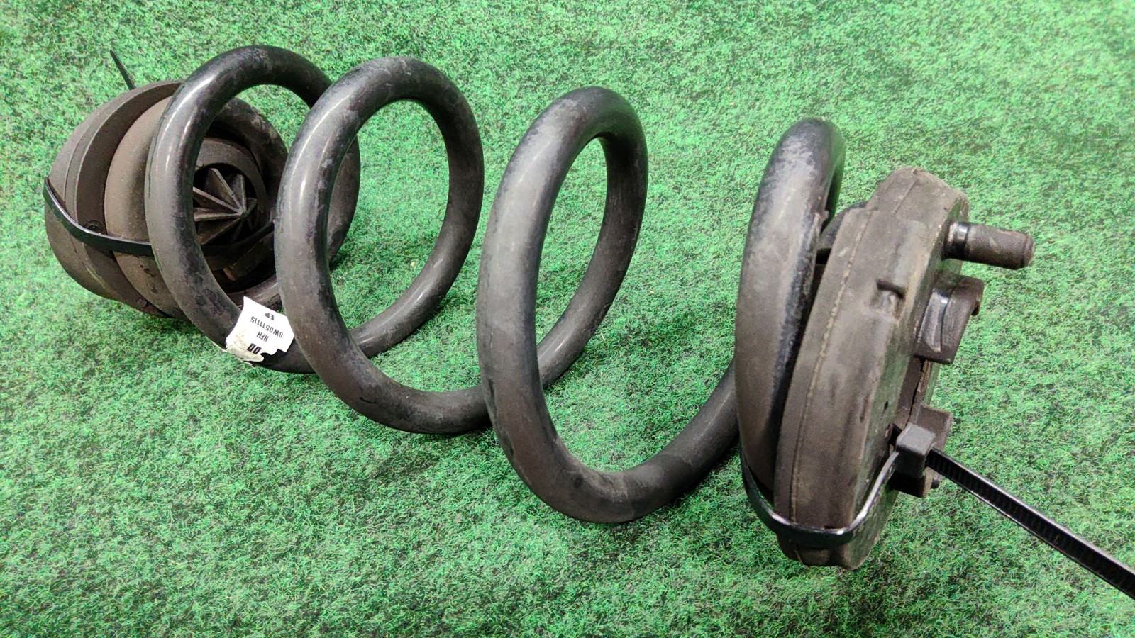 2018-2024 Audi S4 REAR Right/Left COIL SPRING OEM 8W0511115
