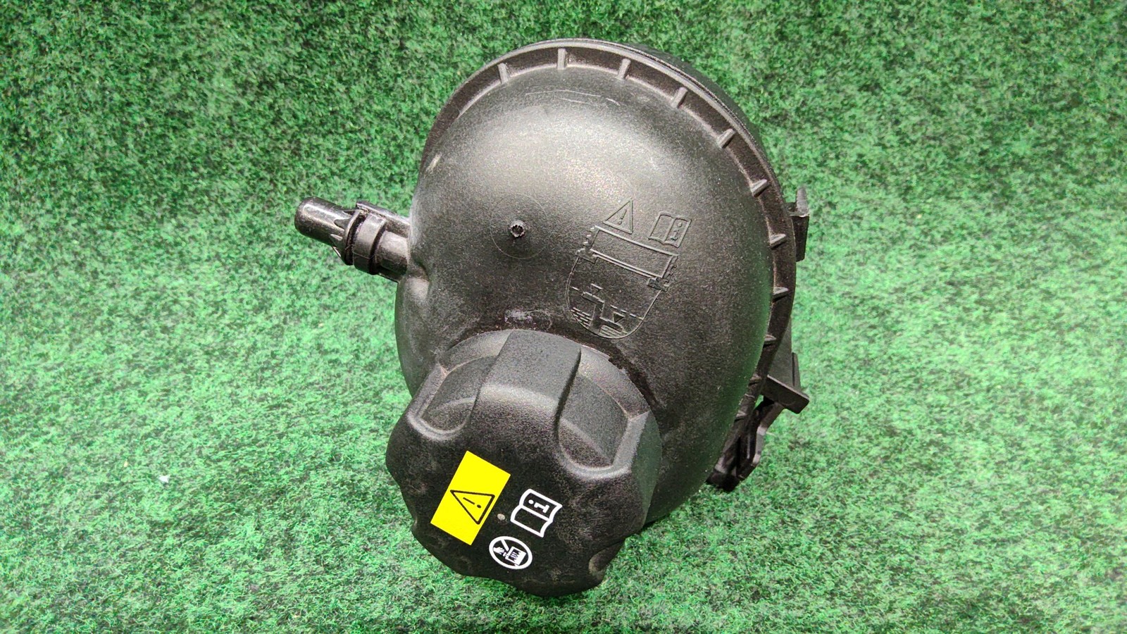 2018-2024 Bmw X3 Expansion Reservoir Oem 17138610661