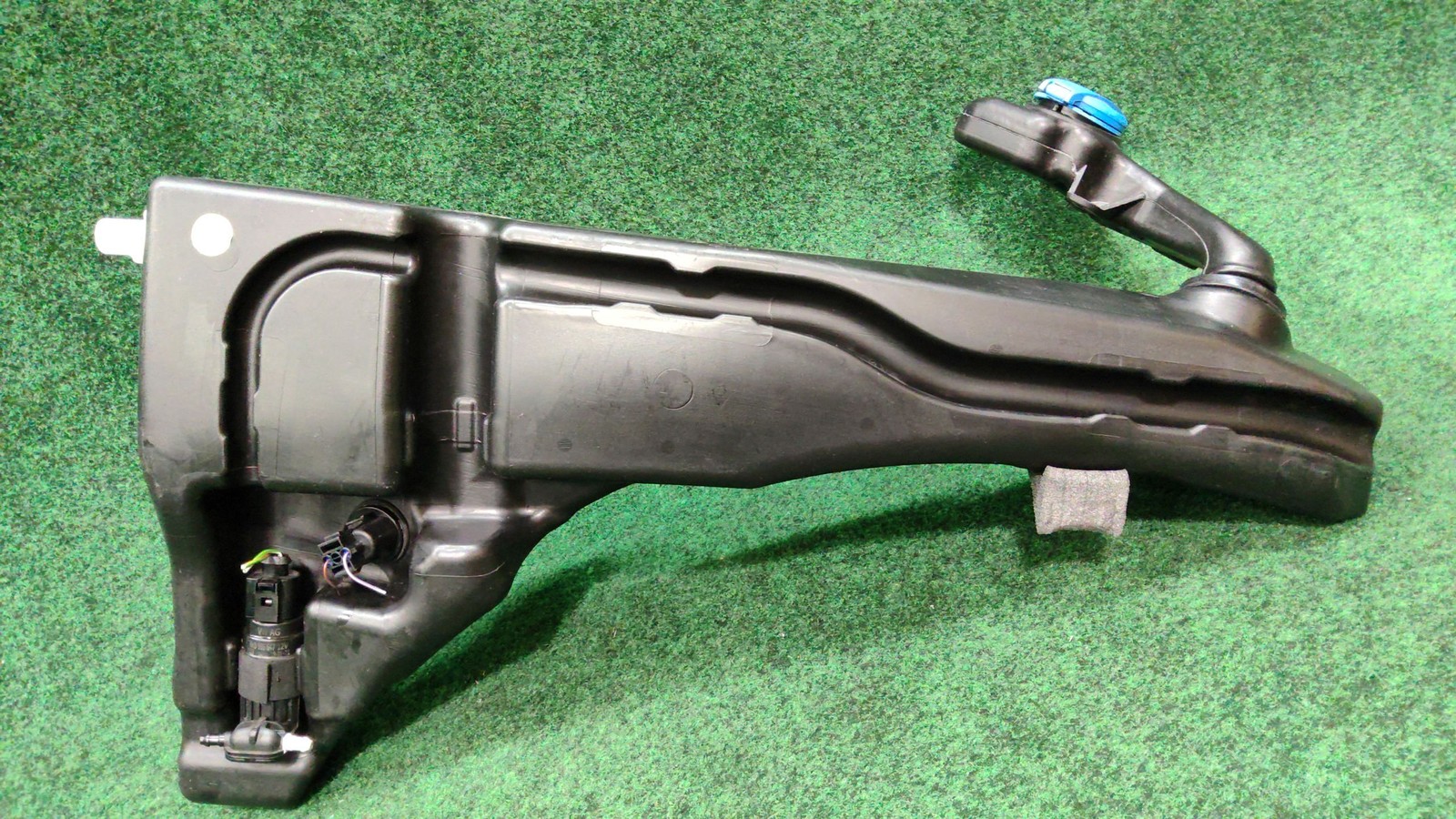 2019-2025audi Q3 Washer Fluid Reservoir Oem 83a955452 83a955462