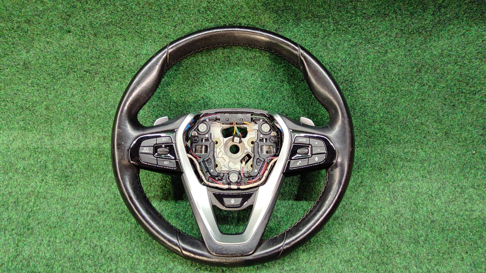 2017-2023 BMW 530i Leather Steering Wheel Heated OEM 32308008179